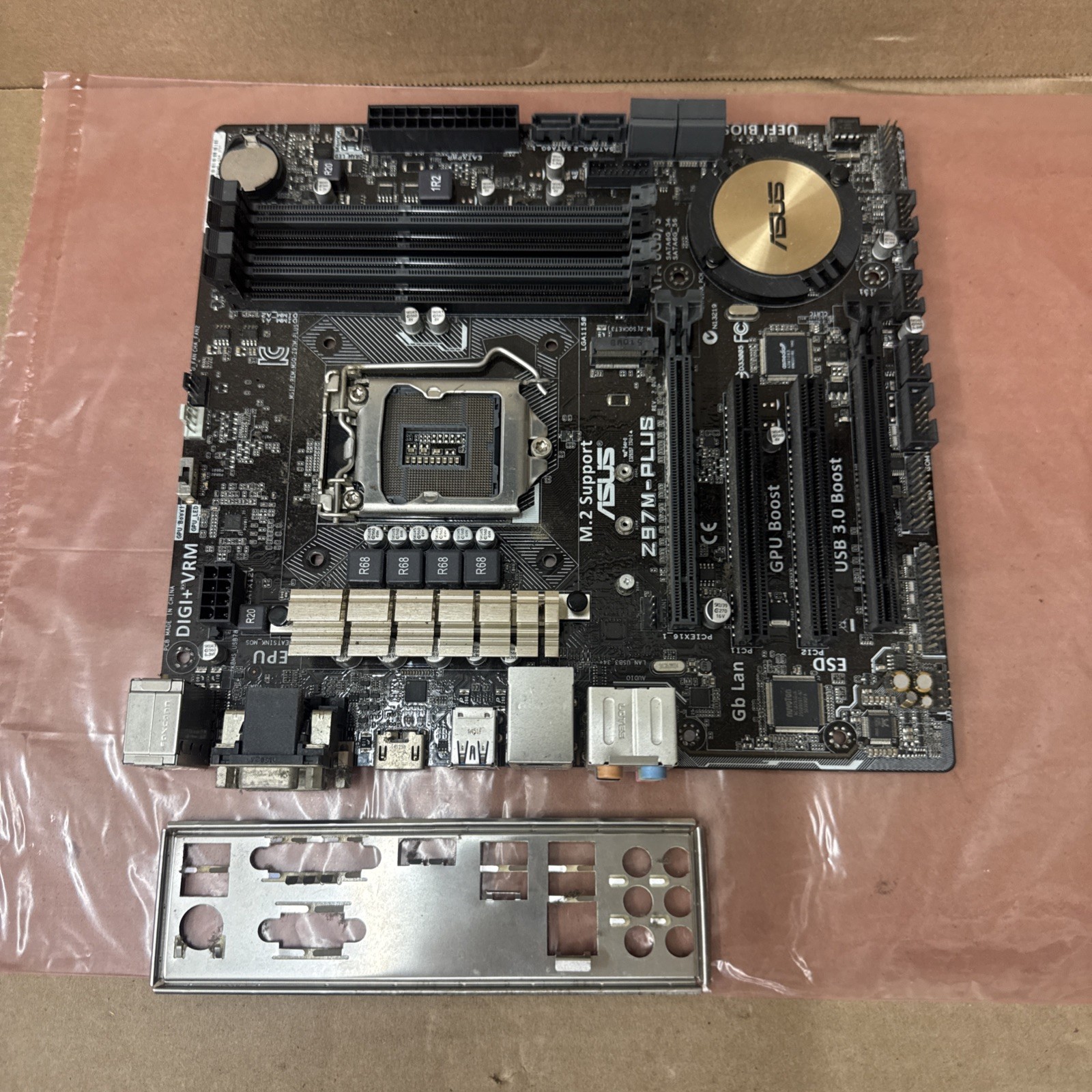 For ASUS Z97m-plus motherboard LGA1150 DDR3  M-ATX 32G VGA+HDMI+DVI tested ok