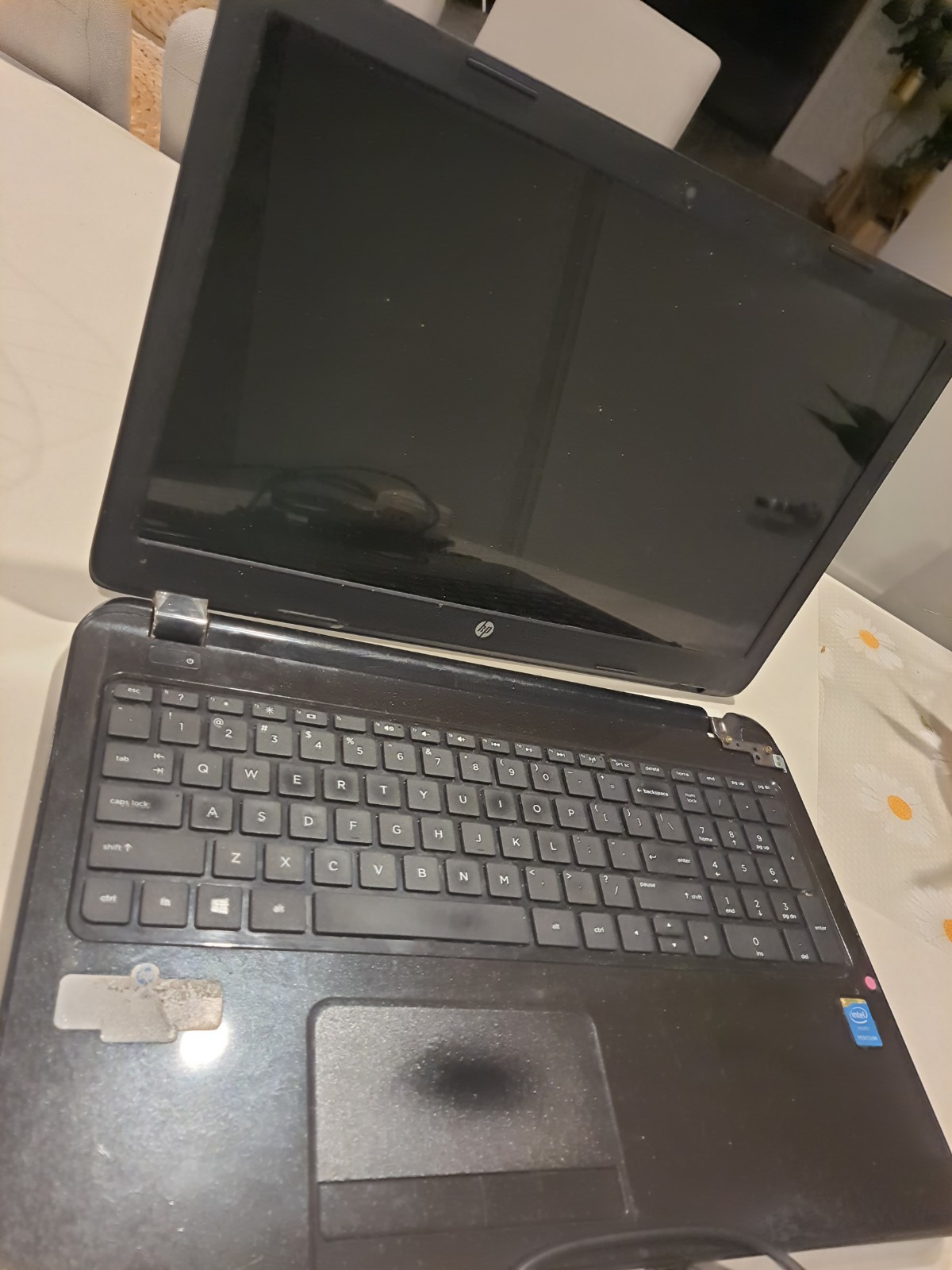 HP 14-fq0010nr 15.6 inch (64GB, AMD 3020e, 2.60GHz, 4GB) Notebook/Laptop - Black