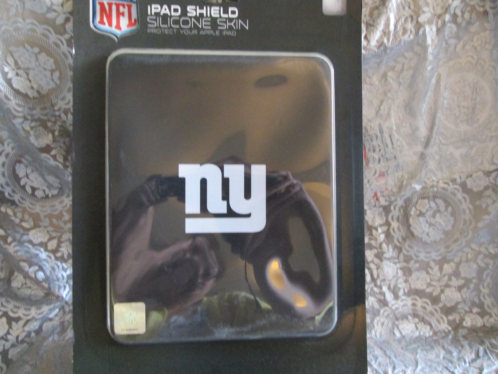 Tribeca New York Giants Silicon Shield for Apple iPad 1st gen.Black Official NFL