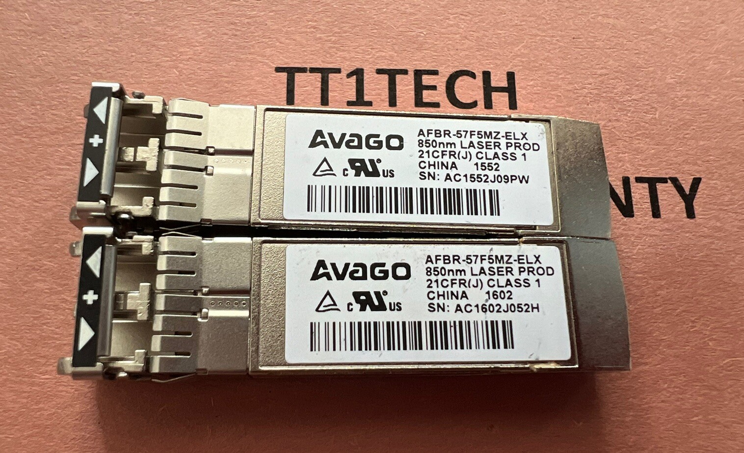 8x Avago 16G SR SFP+ FC Transceiver EMULEX AFBR-57F5MZ-ELX Oracle P/N 7023053