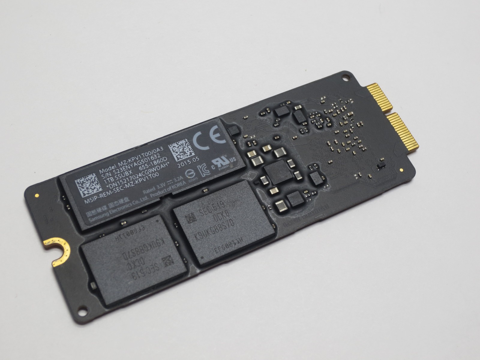 Apple Samsung 1TB SSUBX Internal SSD Solid State Drive, MZ-KPV1T00 655-1860
