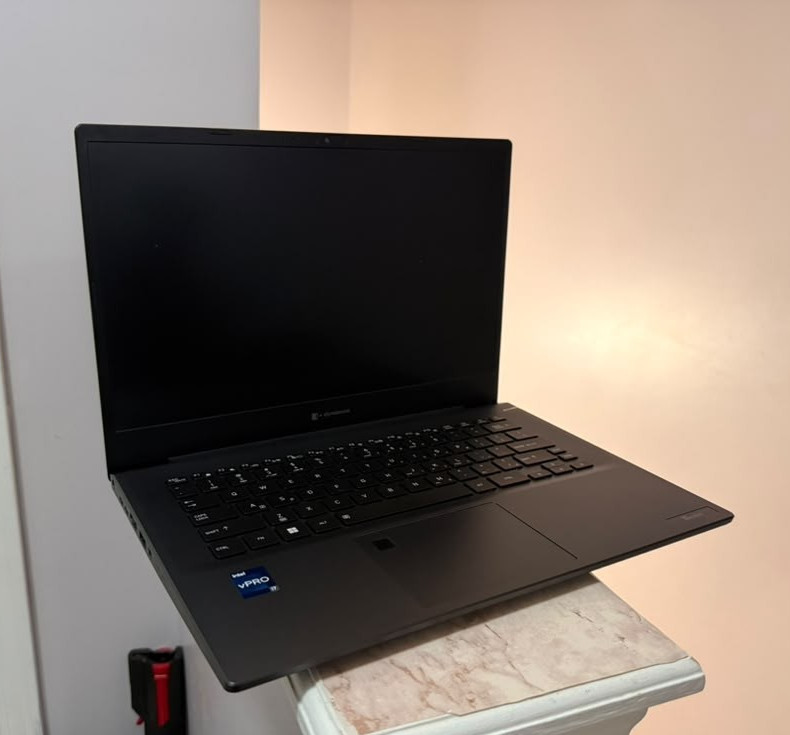 Dynabook Tecra A40-K - i7-1270P 12th Gen 16GB NO SSD, NO Charger A+ Condtion