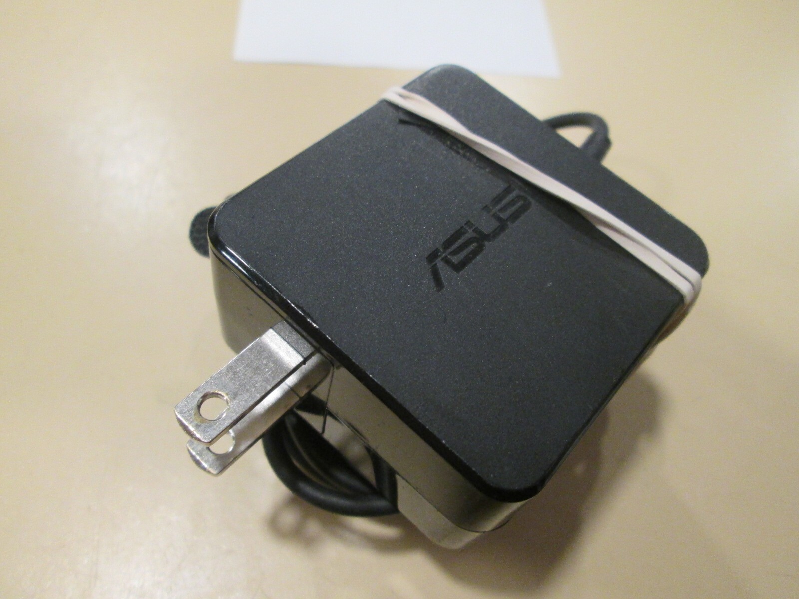 Genuine ASUS AD890326 19V 1.75A 33W AC Power Adapter Charger