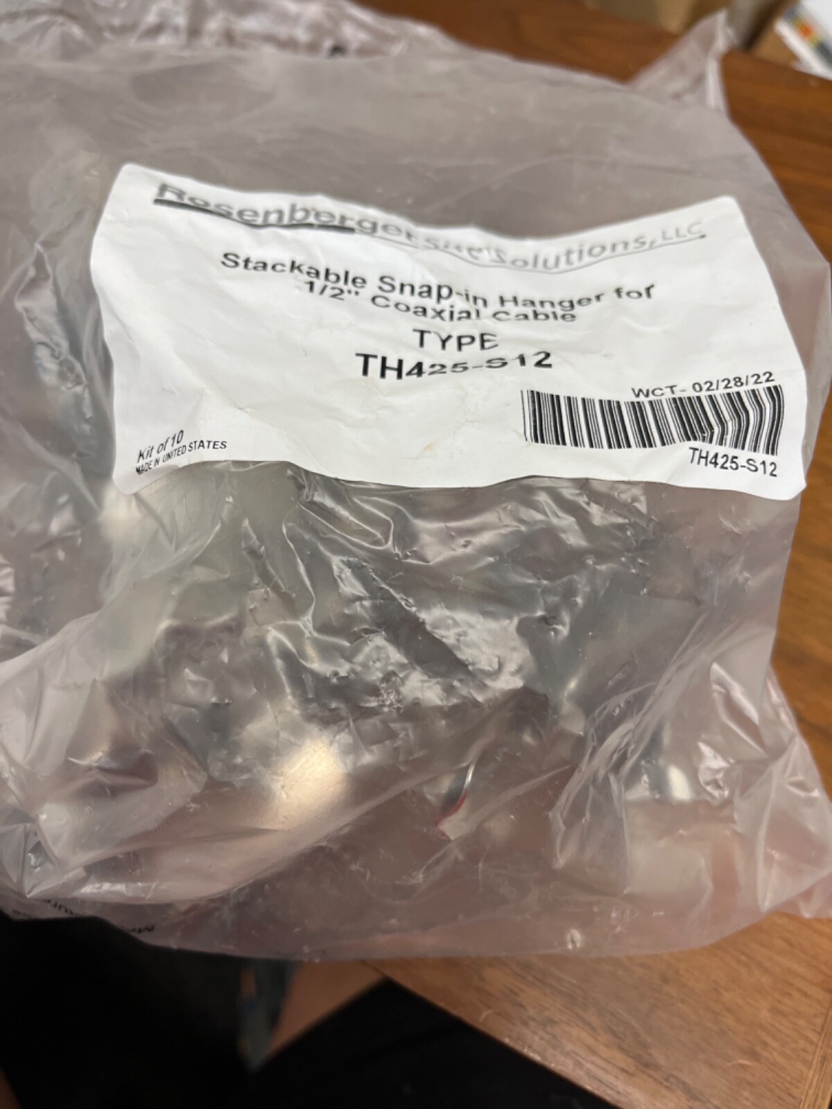 TH425-S12 ROSENBERG STACKABLE SNAP IN HANGERS FOR 1/2" COAXIAL (2 PK OF 10 NEW