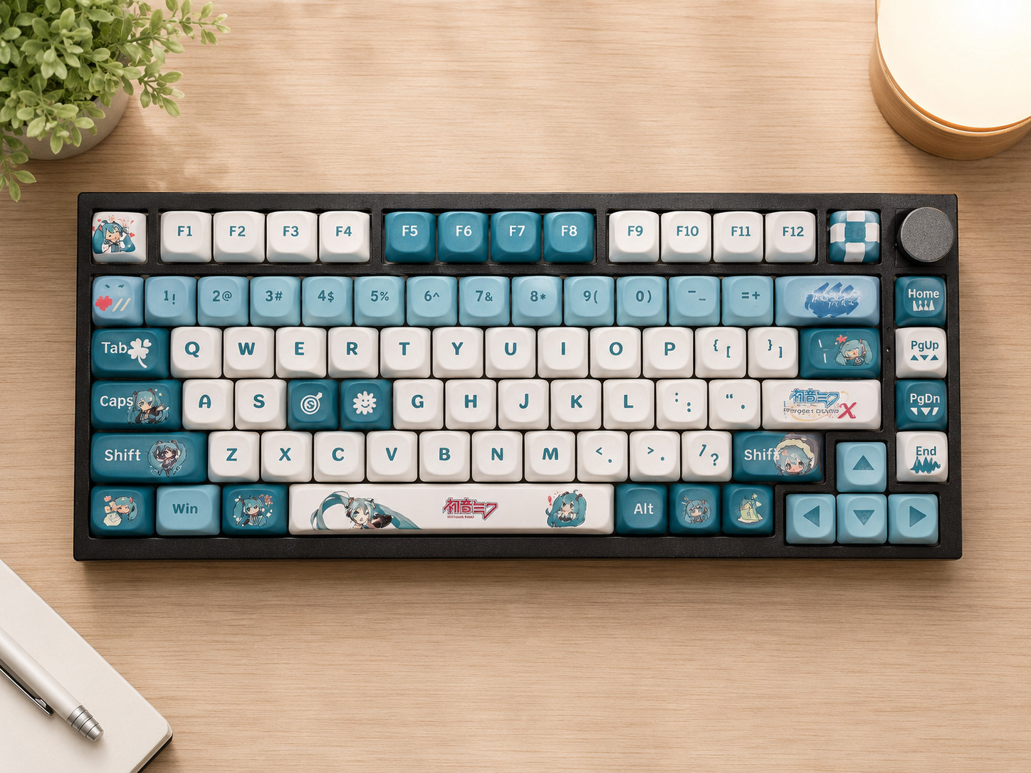 Custom Hatsune Miku MOA Keyboard