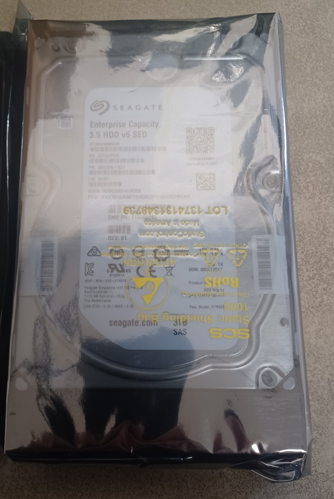 SEAGATE 3TB SAS 3.5" v5 SED Internal Hard Drive w/Dell EMC Caddy/Sled (New)