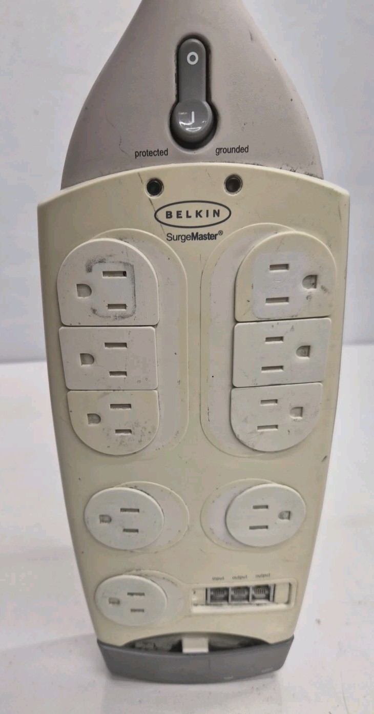 Belkin Surgemaster F9M923-08, 9 Outlet Surge Suppressor Power Strip Pre-Owned