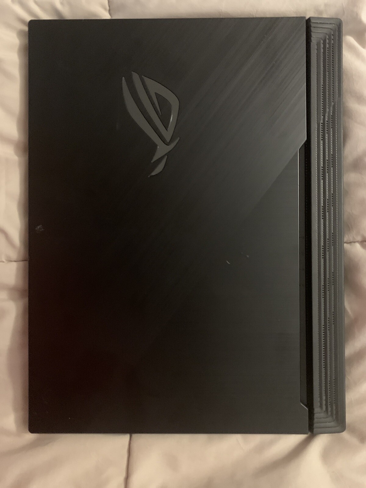 ASUS ROG Strix G531GT 15.6" (512GB SSD, Intel Core i7-10750H, 2.6GHz, 8GB RAM)