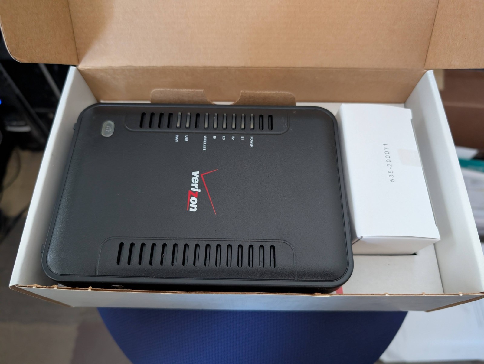 Brand New: Westell A99-750115-00 wireless G broadband router Rev. C