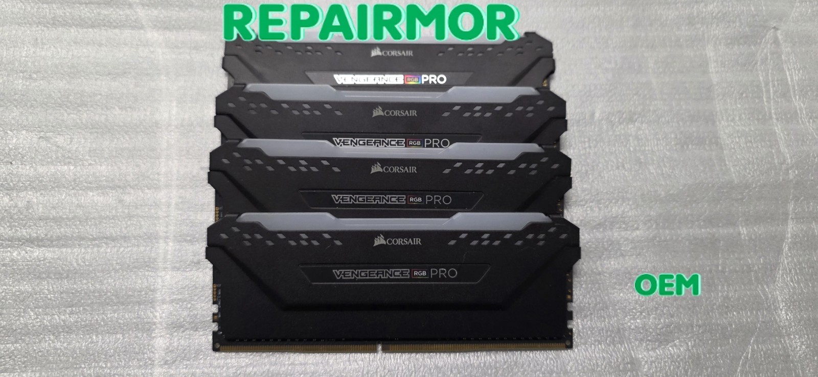 Corsair Vengeance RGB PRO 32GB Kit (4x8GB) DDR4 3200MHz