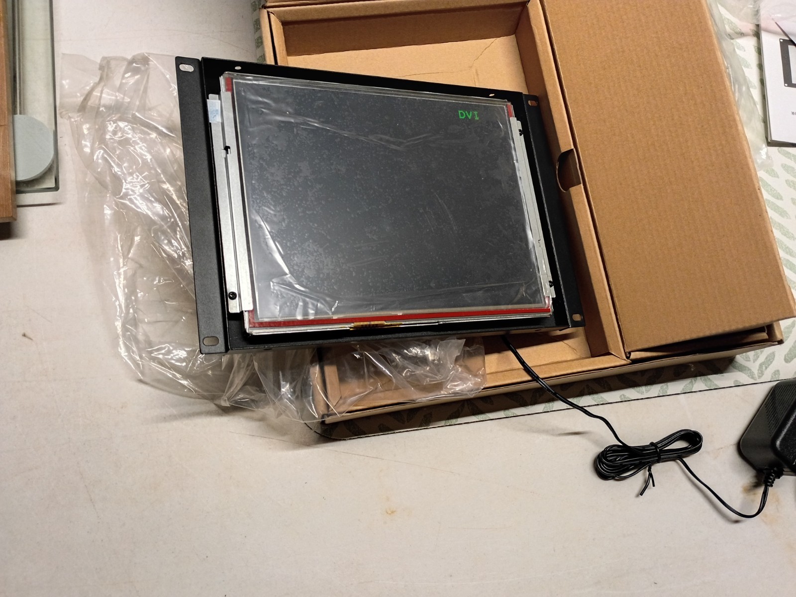 LILLIPUT 10.4" TK1040-NP/C/T 5-wire resistive 4:3 HDMI Open frame Touch screen