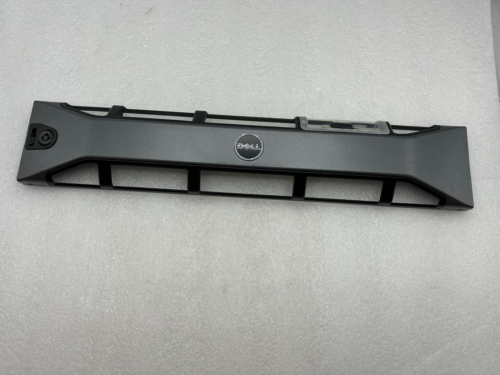 Dell PowerEdge R520 R720 R720xd R730 R730xd R820 R830 Front Bezel FREEV S/H