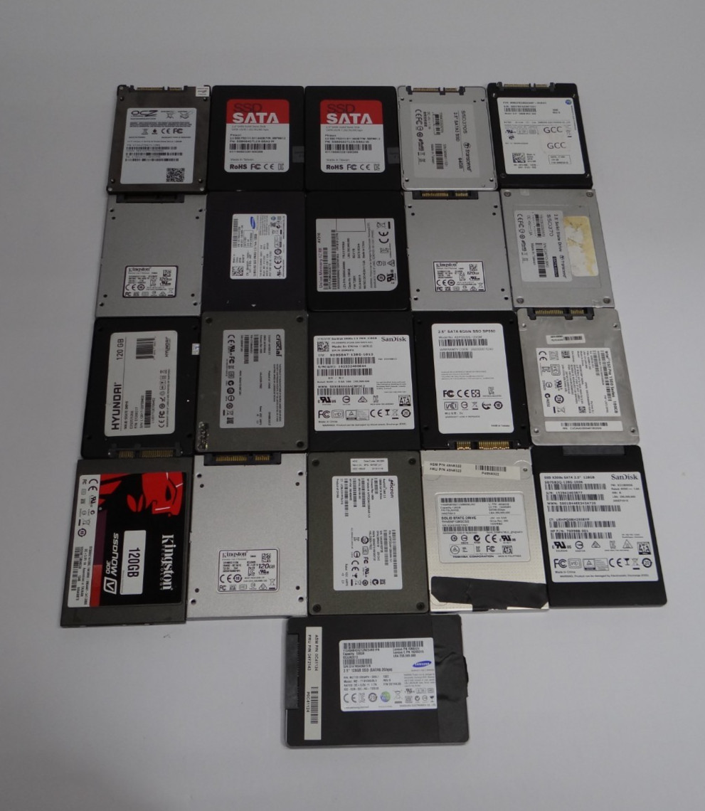 LOT OF 21 MIXED BRAND 120GB/128GB 2.5" SATA SOLID STATE DRIVE SSD Tested Wiped
