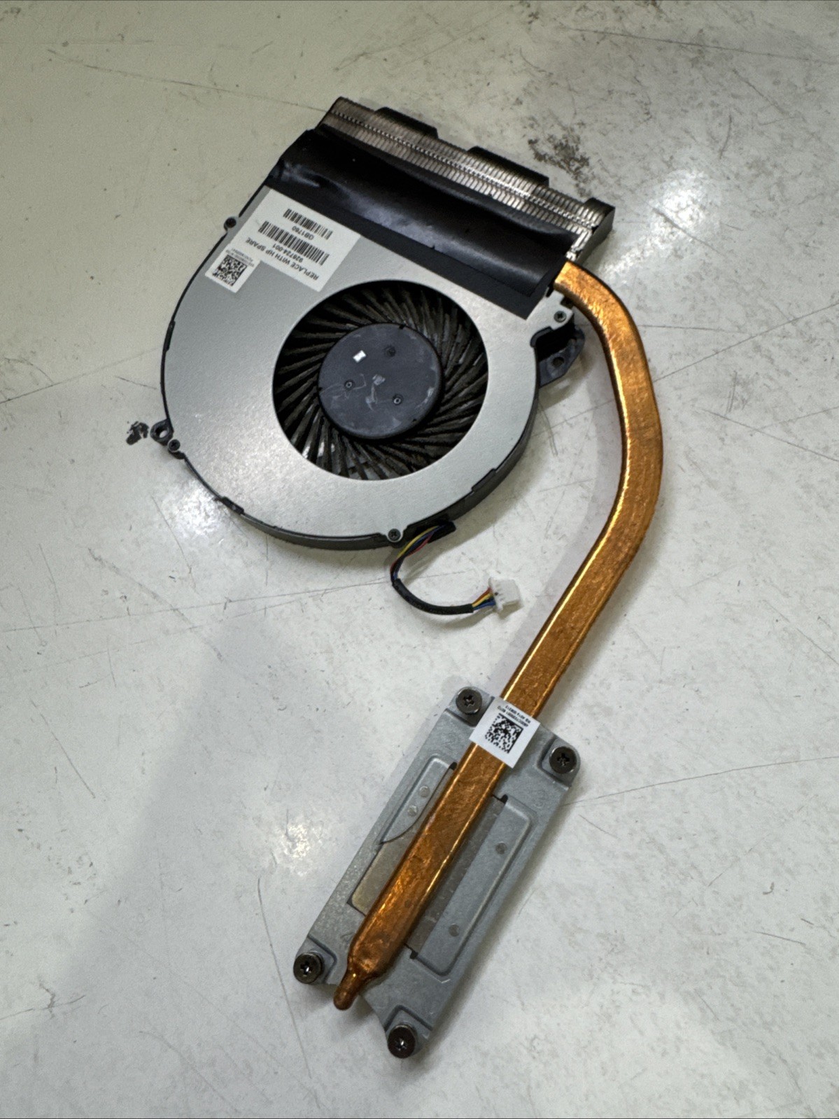 926724-001 926522-001 GENUINE HP FAN AND HEATSINK 17-BS 17-BS043cl