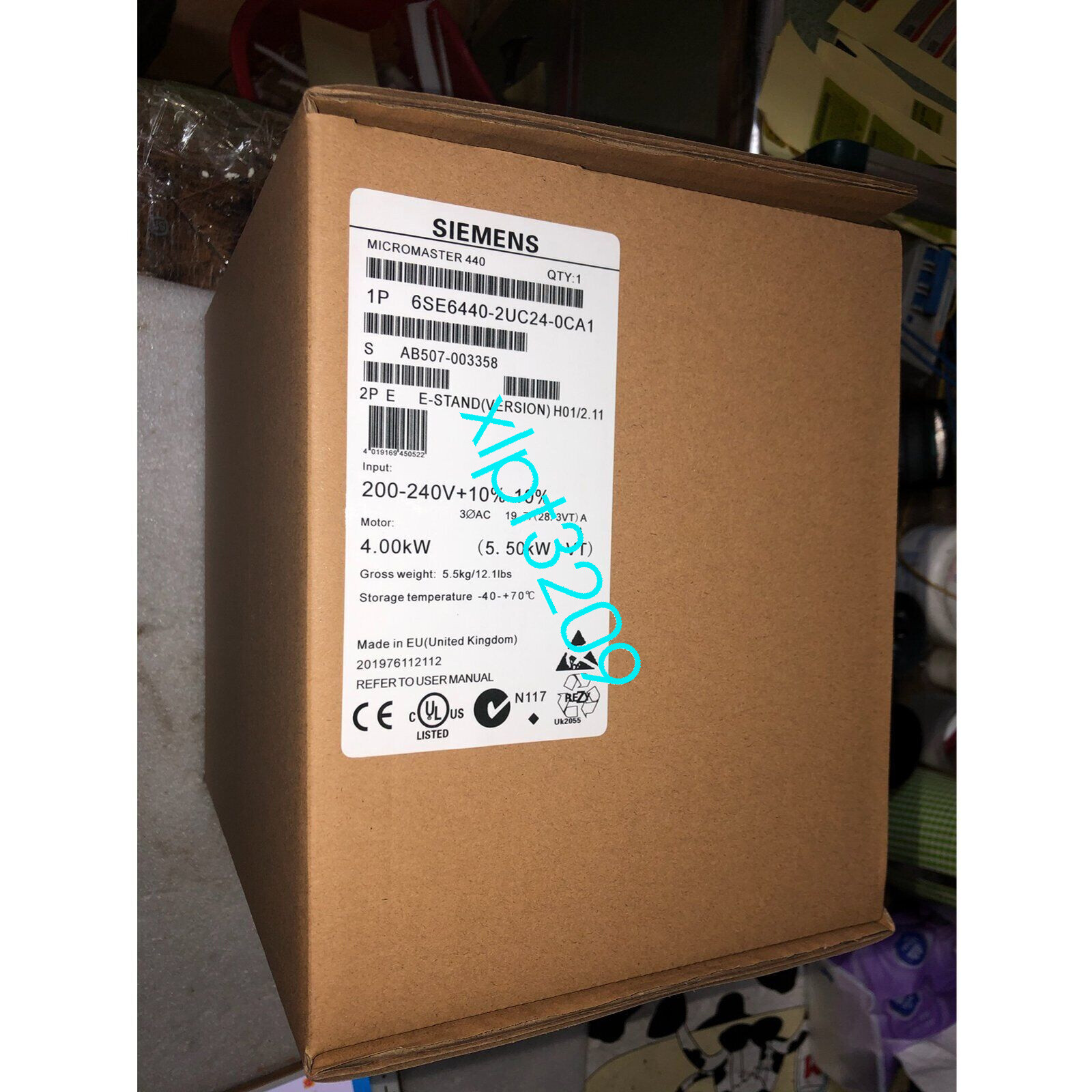 6SE6440-2UC24-0CA1 New SIEMENS 6SE6 440-2UC24-0CA1 FedEx or DHL