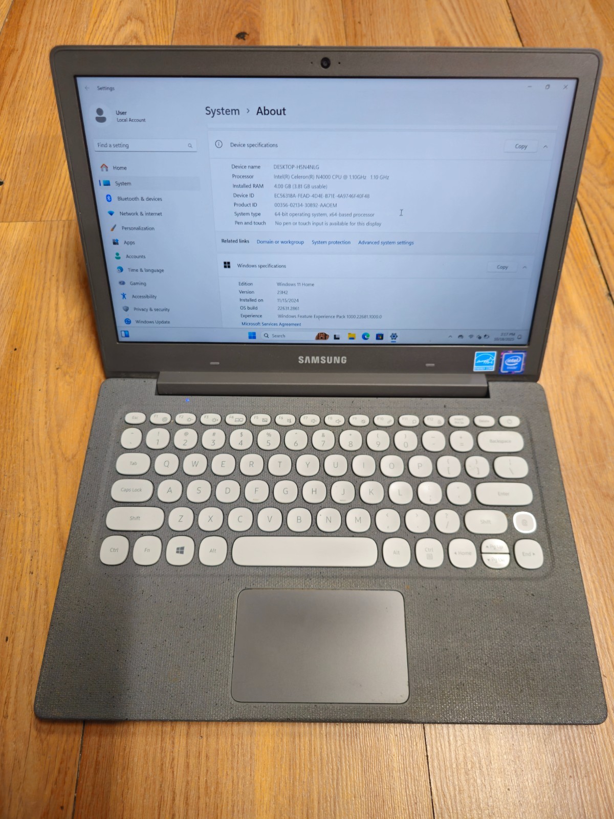 Samsung Notebook Flash 13.3" Laptop 4GB Intel