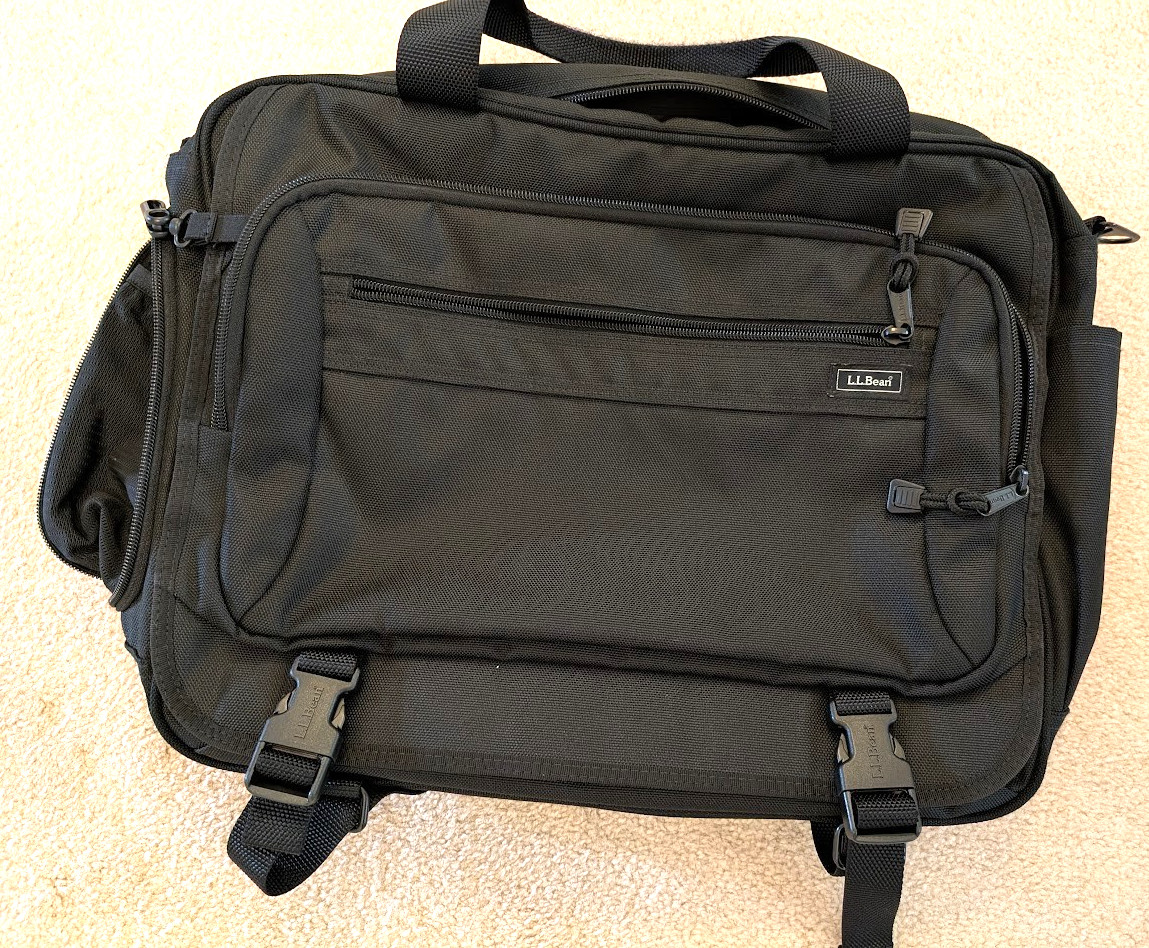 Messenger/Work/ laptop Bag light weight nylon, Unused from LLBean NICE