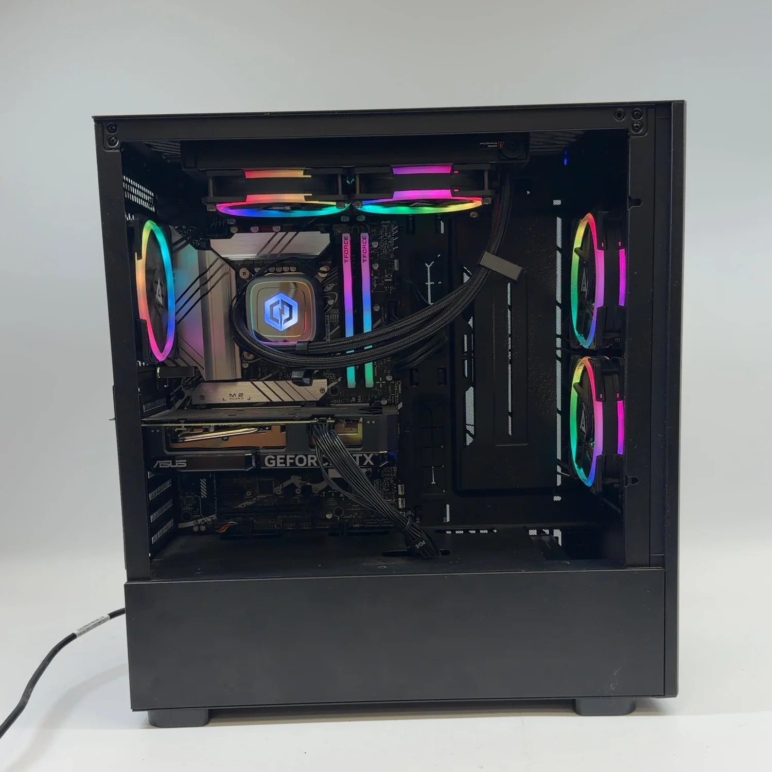 CyberPower Core i7-13700KF 3.40GHz 32GB RAM 2TB SSD ASUS GeForce RTX 4060 Ti