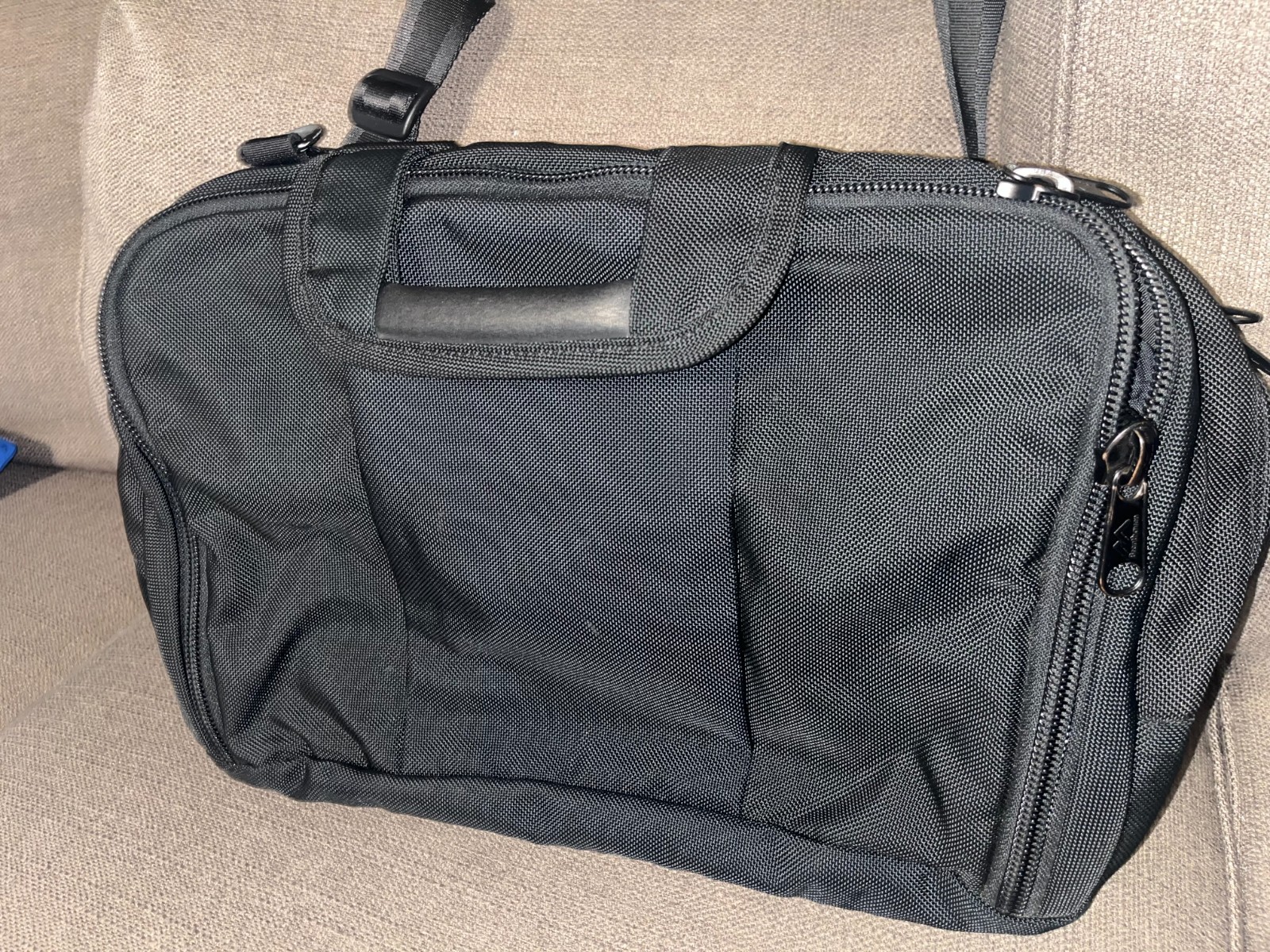 Brenthaven 15"-17" Deluxe Laptop Briefcase Bag - Black
