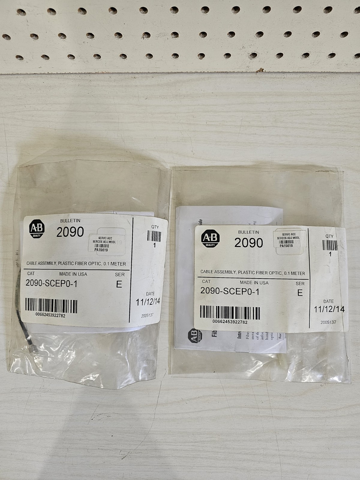 Lot of Two(2) New In Package Allen-Bradley Fiber Optic Cable Cat #: 2090-SCEP0-1