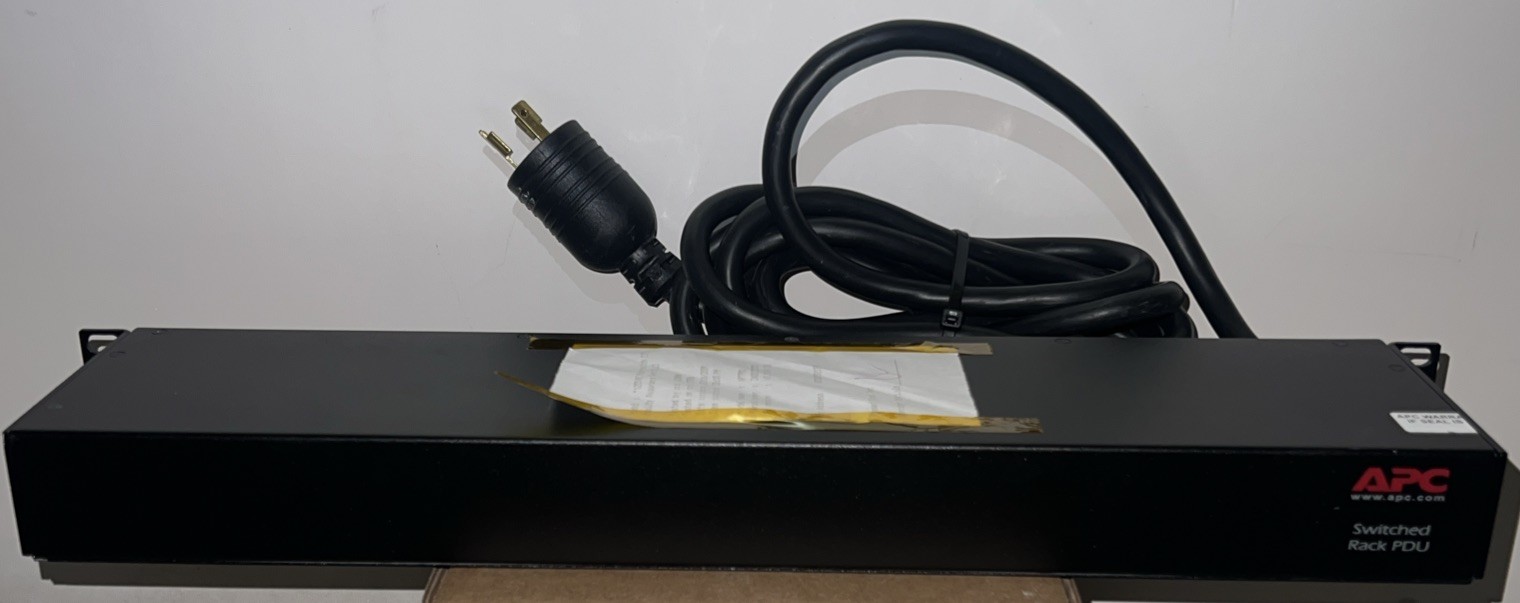 APC AP7901 Switched Rack Mount PDU, 8 Outlets, 100/120V, 16A