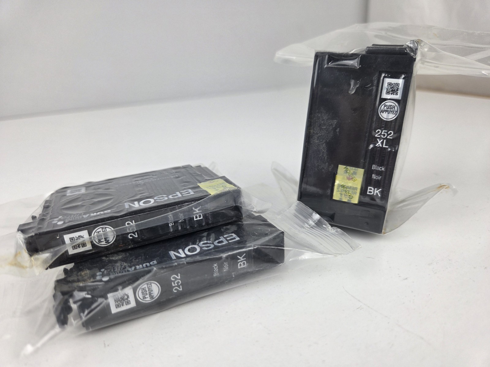 Lot of 3 Genuine Epson 252 Ink Cartridges Black