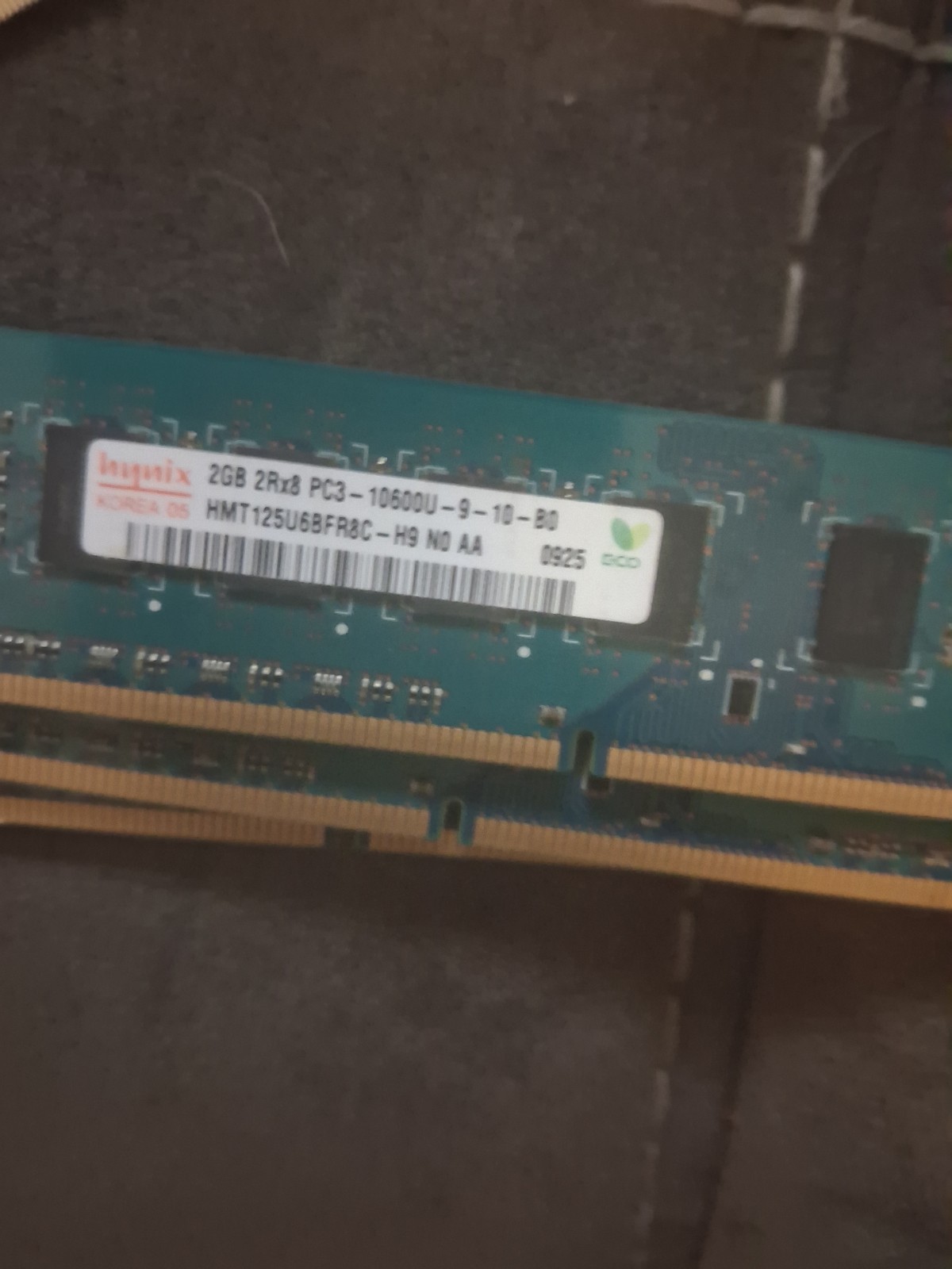 2x 2GB Hynix DDR3 1333MHz PC3‑10600U 240‑Pin Desktop RAM HMT125U6TFR8C‑H9