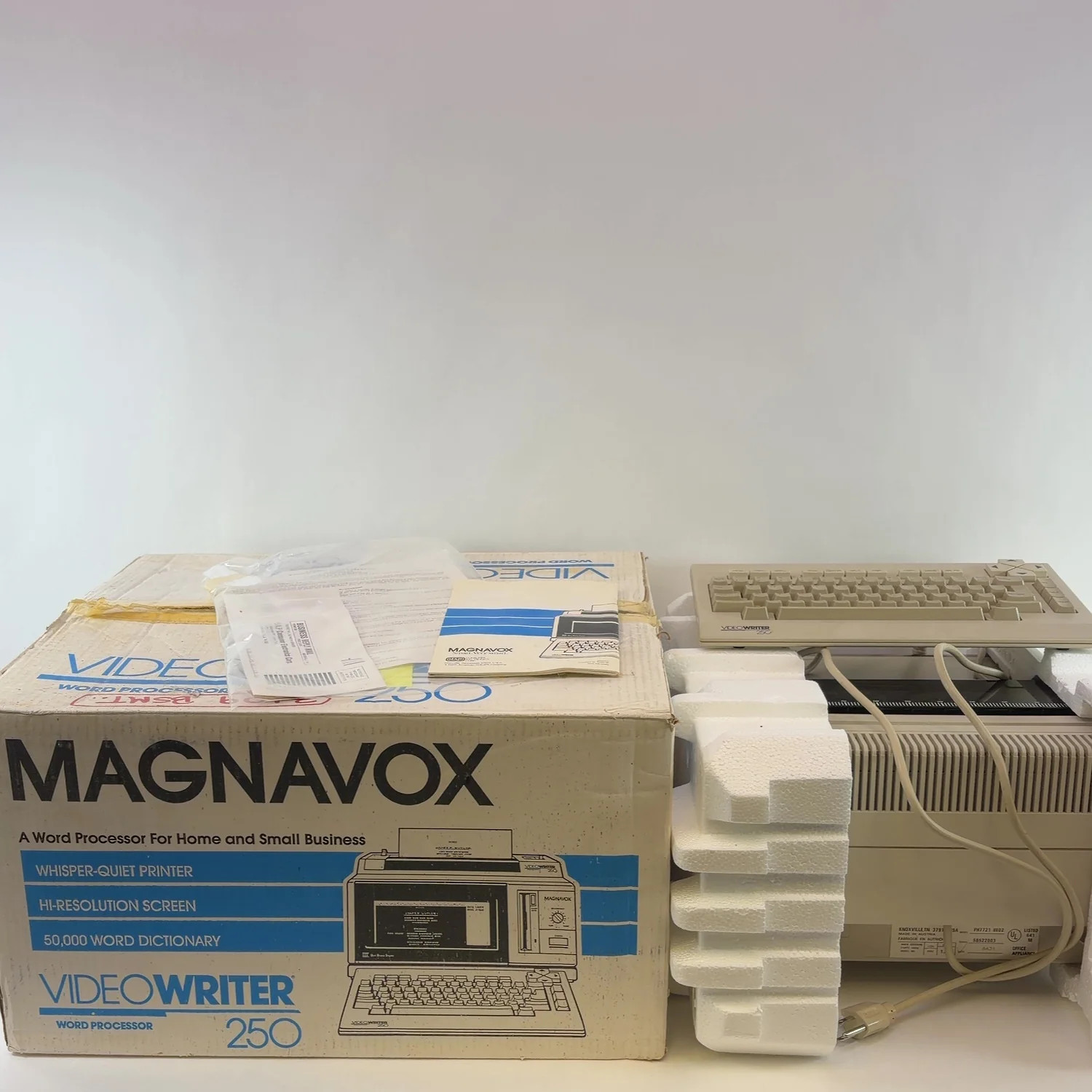 Magnavox Video Writer 250 Word Processor PH7721 BE02