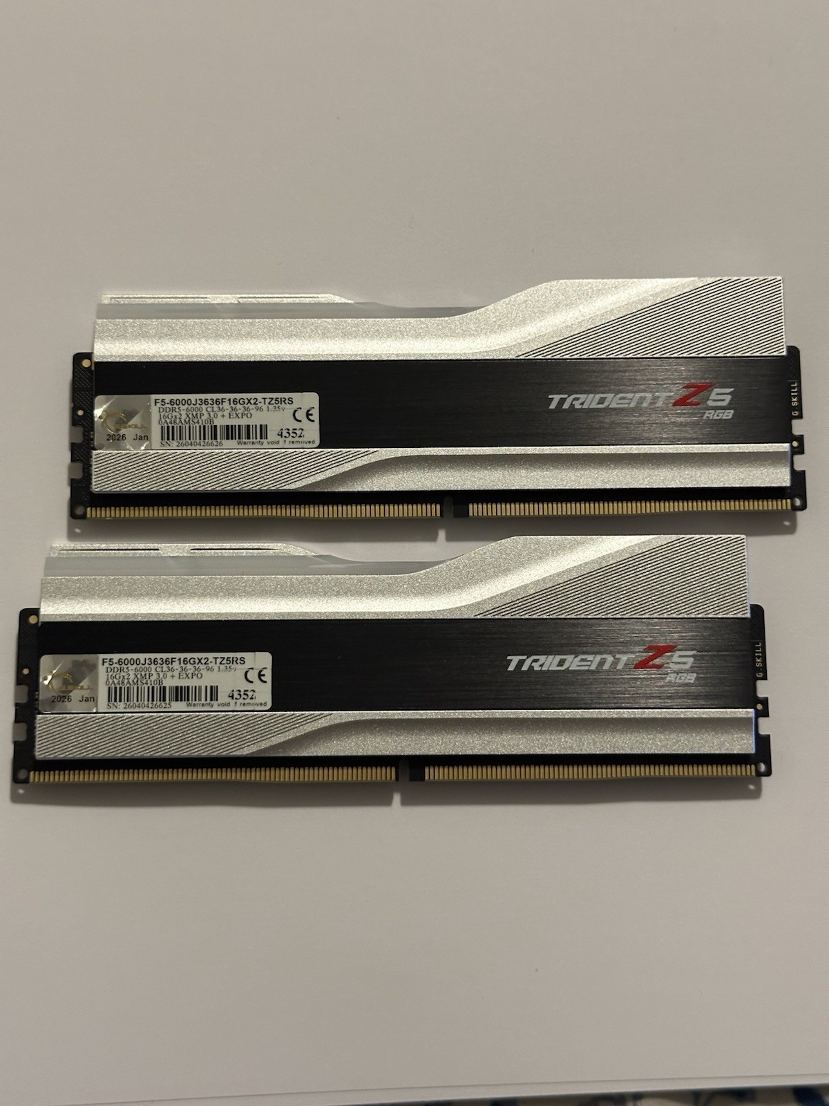 G.SKILL Trident Z5 RGB 32GB (2x16GB) DDR5-6000 DIMM Intel XMP 3.0
