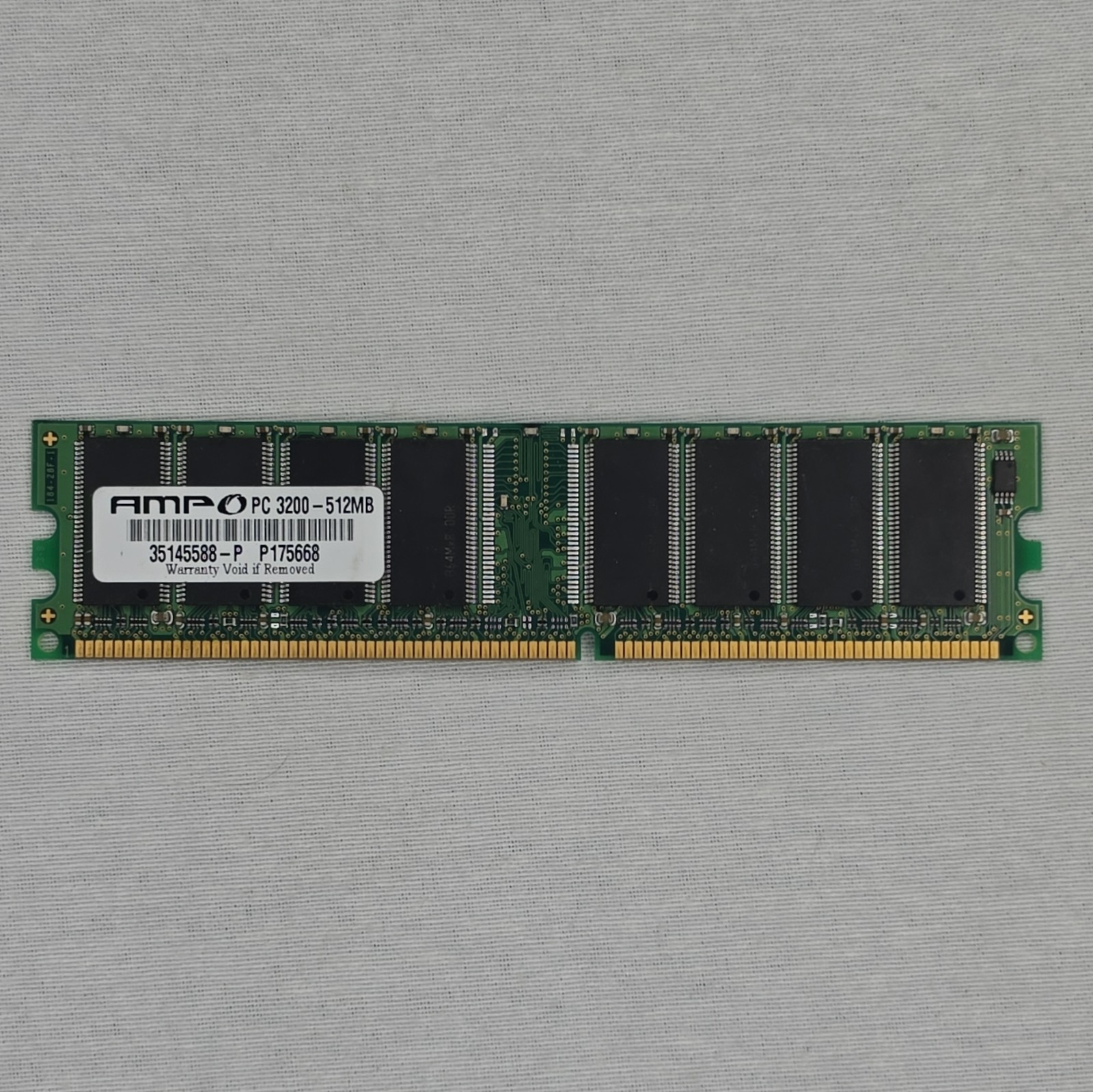 AMPO 512MB DDR SDRAM DIMM PC-3200 184-Pin Unbuffered 1x512MB P175668
