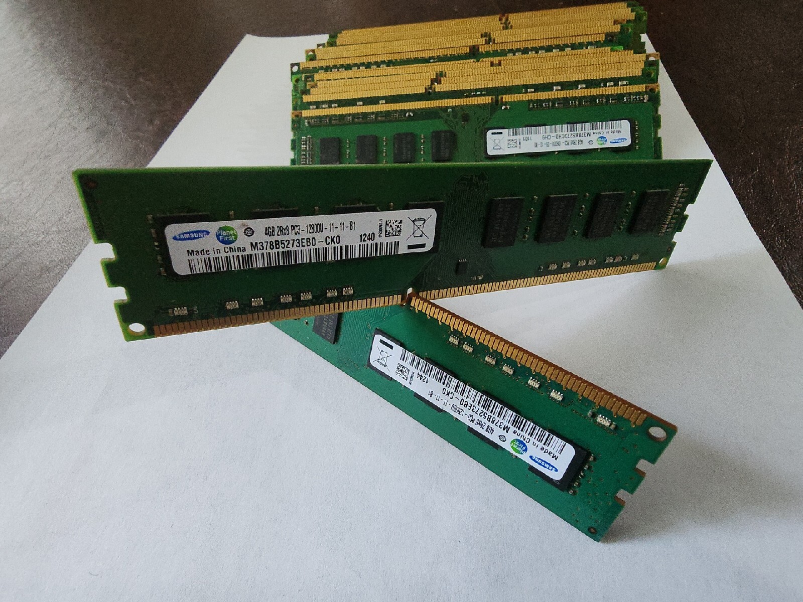 Samsung M378B5273CH0-CH9 4GB DDR3 Desktop Memory PC3-10600U TESTED