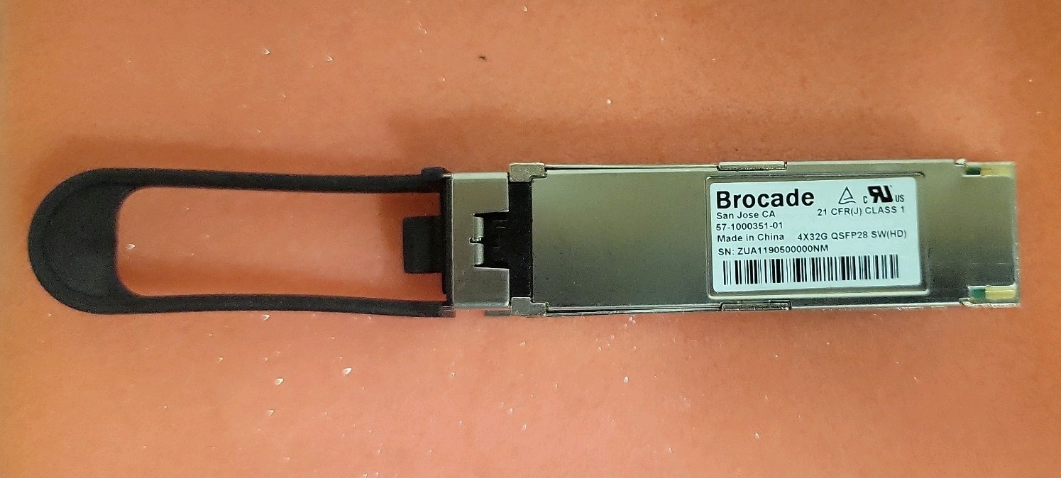 Brocade 4X32G QSFP28 SW(HD) Transceiver 57-1000351-01