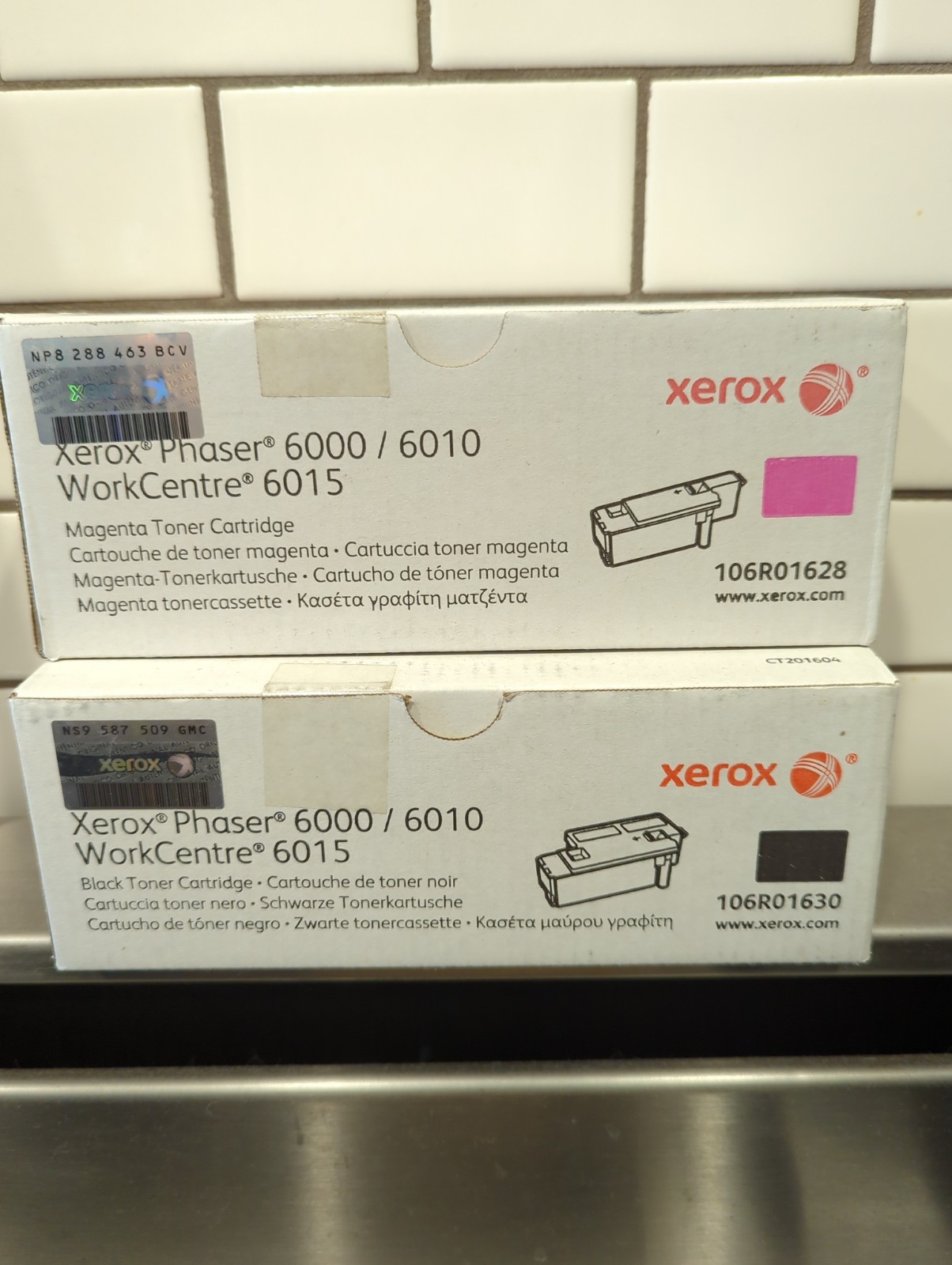 New Set of 2 Xerox 106R01630/106R01628 Magenta/Black Toner Cartridge Phaser 6000