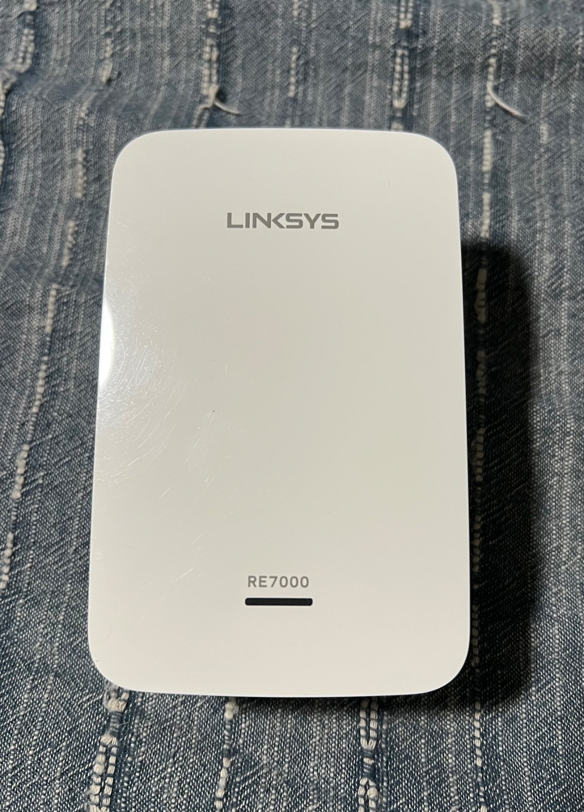 Linksys RE7000 V2 AC1900+ Max-Stream Wi-Fi Range Extender - Gigabit Port