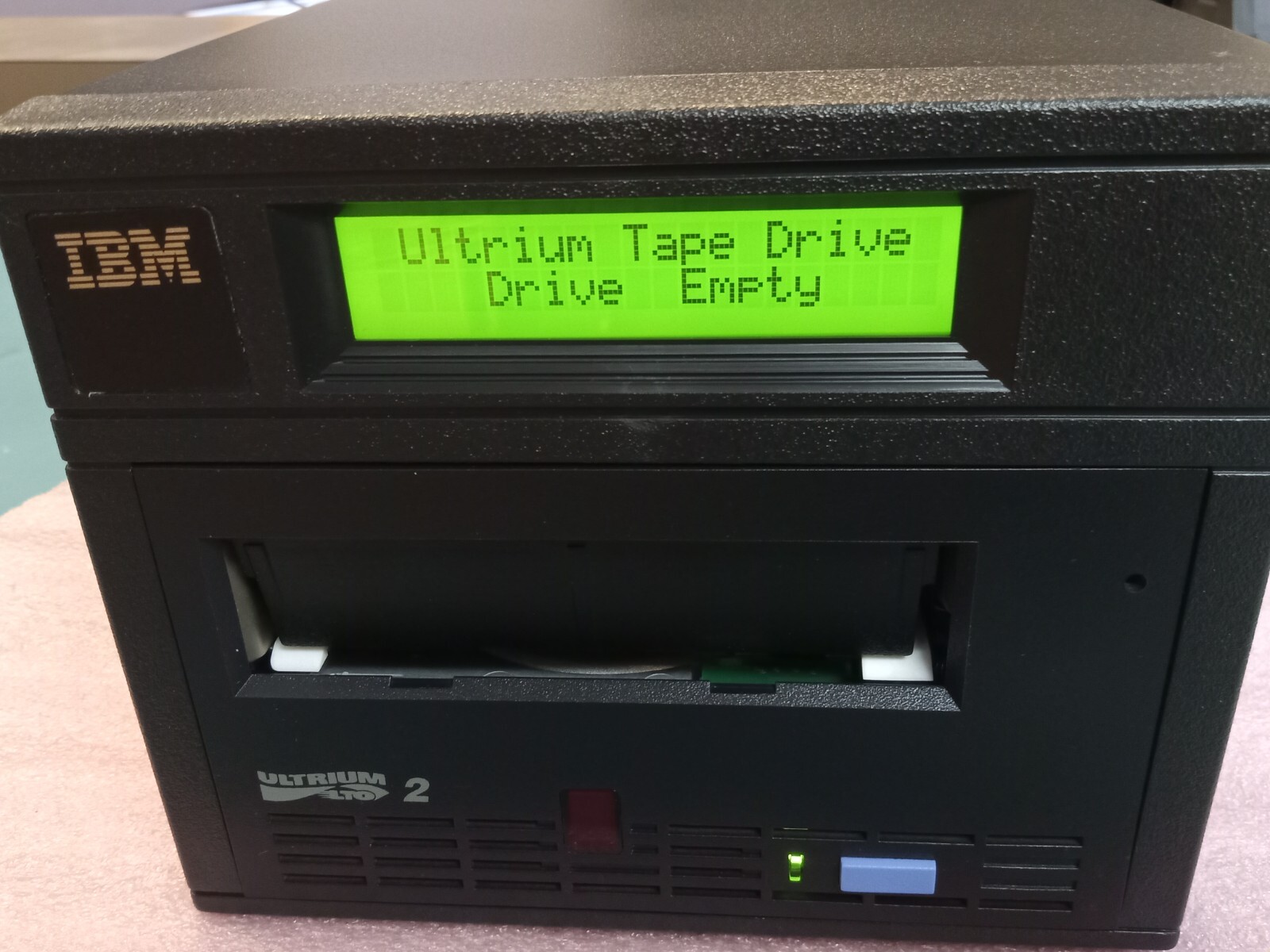 IBM 3580-L23 3580L23 Ultrium LTO 2 SCSI LVD Extern tape Drive 18P7231 8-00140-01
