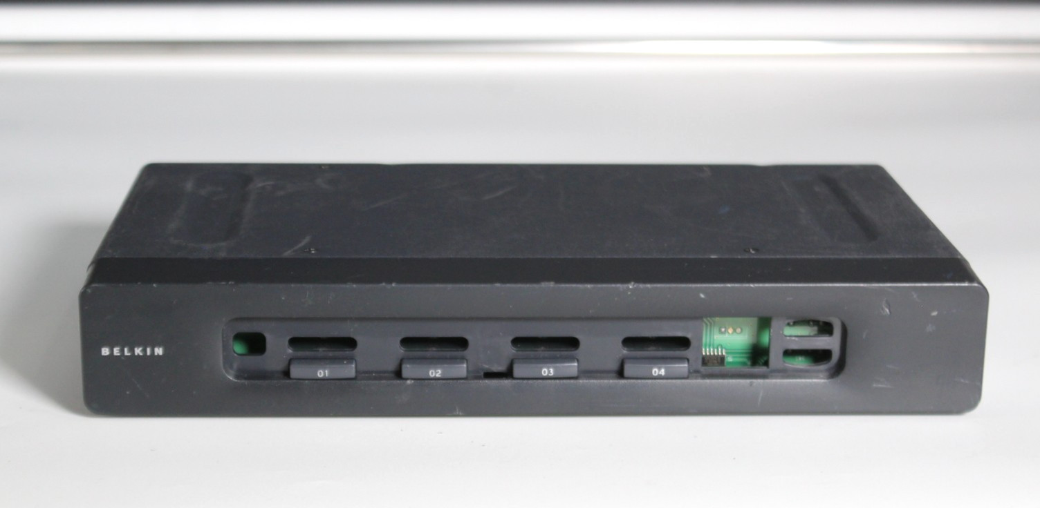 Belkin F1DD104U SOHO 4-Port DVI KVM Switch - Untested