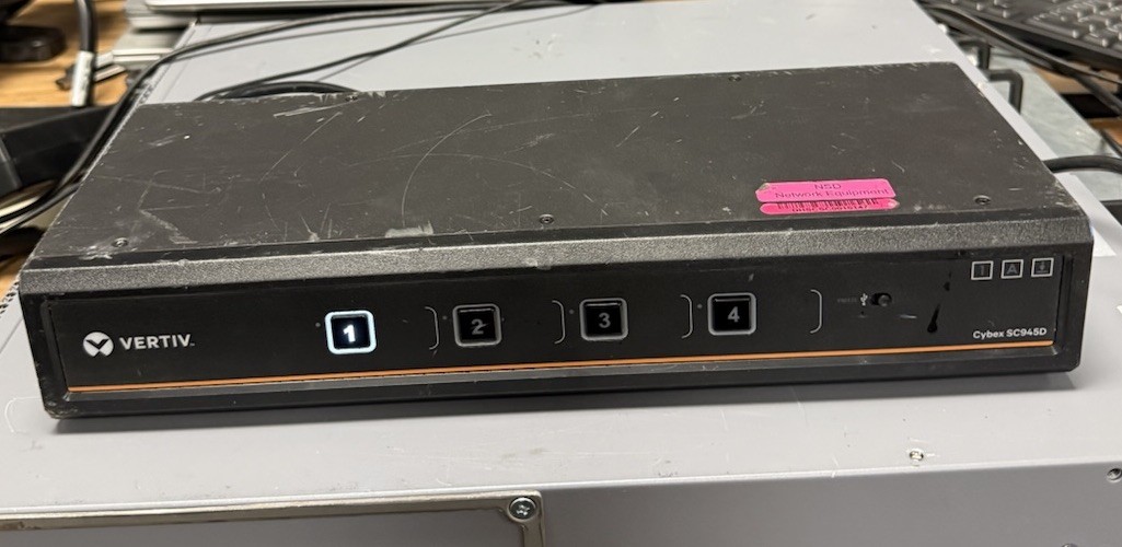 Vertiv Cybex SC945D 4-Port Dual Head DisplayPort Secure KVM Switch 520-906-501