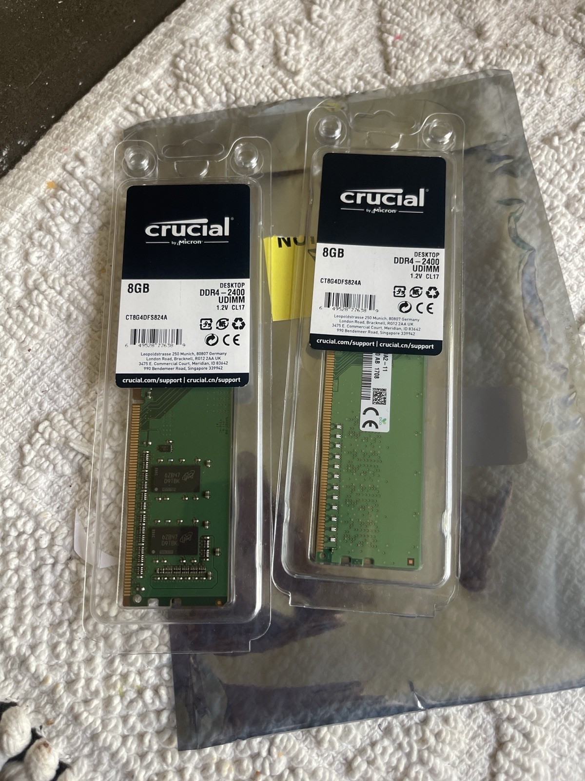 Crucial 16GB (2x8GB) DDR4-2400 Desktop RAM CT8G4DFS824A PC4-19200