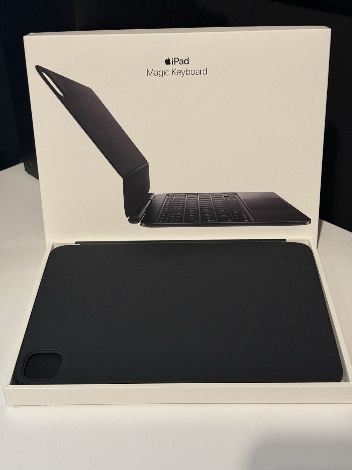 Apple Magic Keyboard iPad Pro 11" Black A2975 MWR23LL/A Gentle Used Open Box