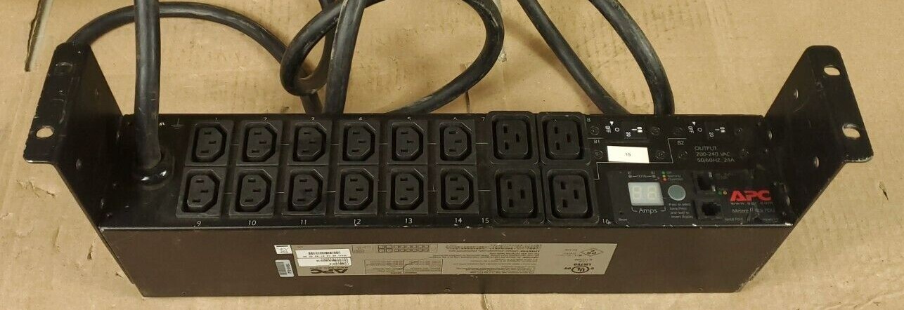 APC Metered Rack PDU 2U 208V 12x C13 4x C19 AP7811 tested working