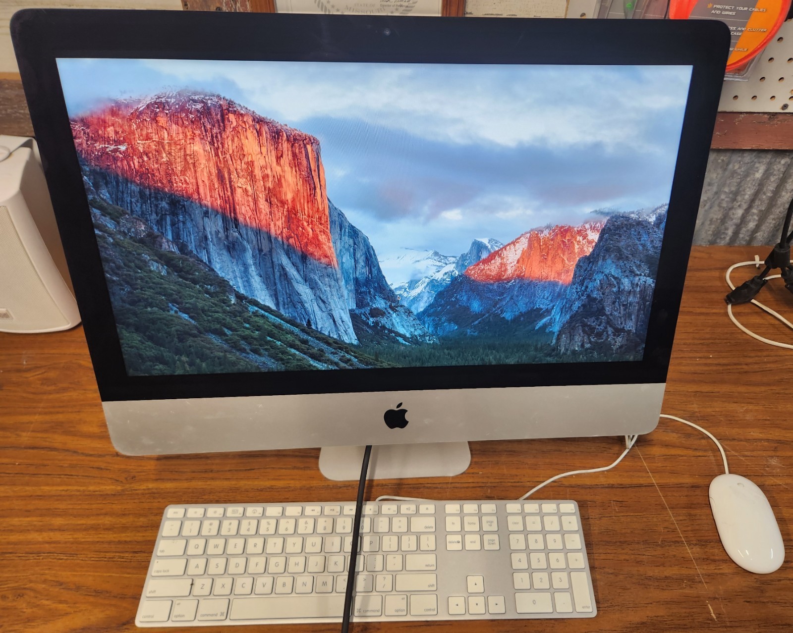 Apple iMac 14,1 A1418 (21.5" / Core i5-4570R / 8GB / 1TB / Catalina) w./ KB+Mous