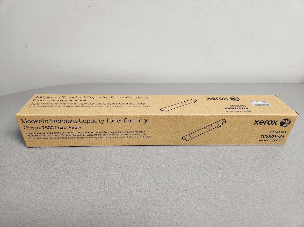 Xerox 106R01434 Magenta Standard Capacity Toner Cartridge  For Phaser 7500