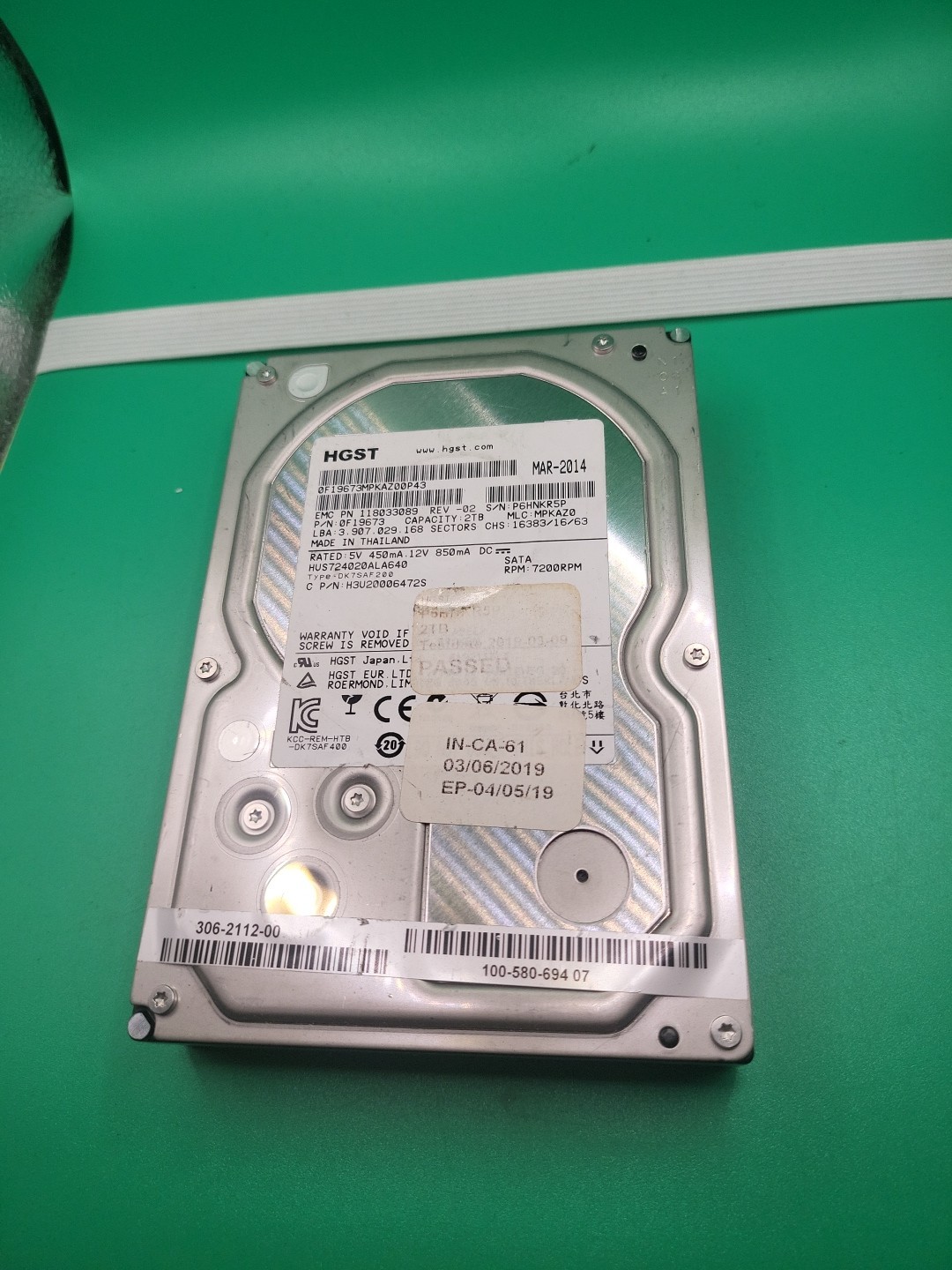 HUS724020ALA640 P/N: 0F19673 MLC: MPKAZ0 2TB HGST