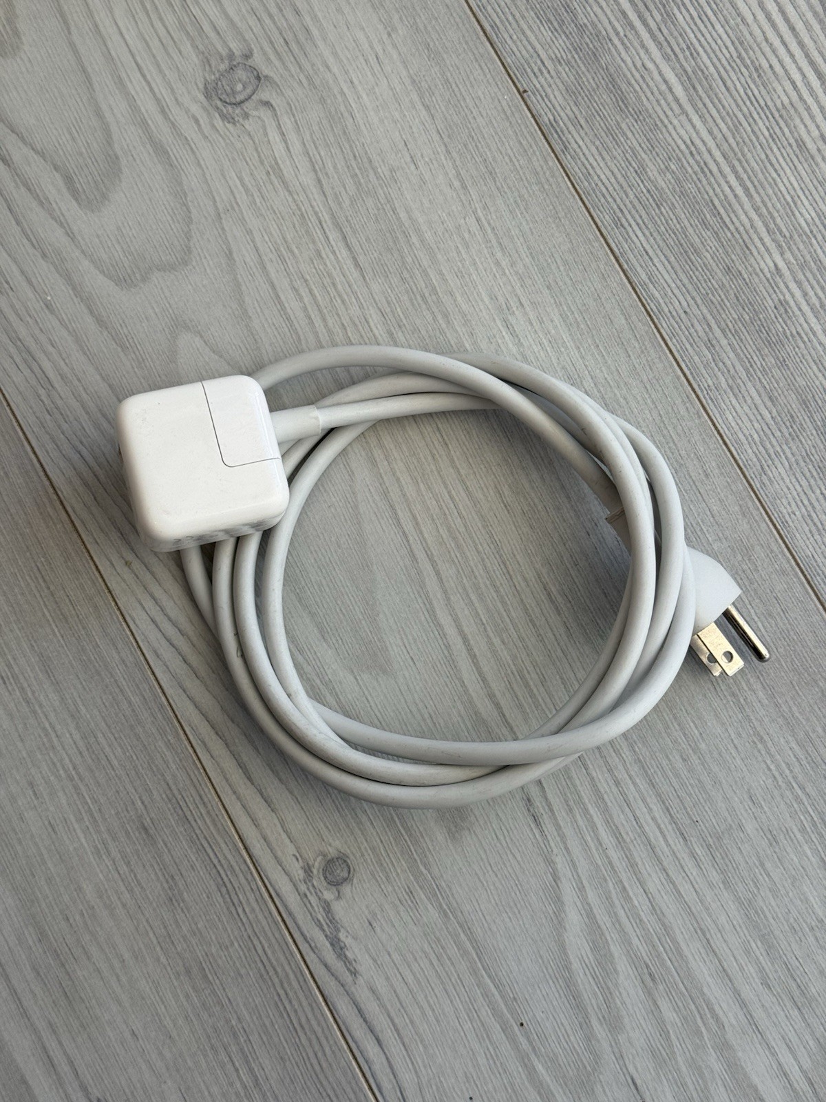 Apple Power Adapter Charger Genuine Apple Original 10W A1357