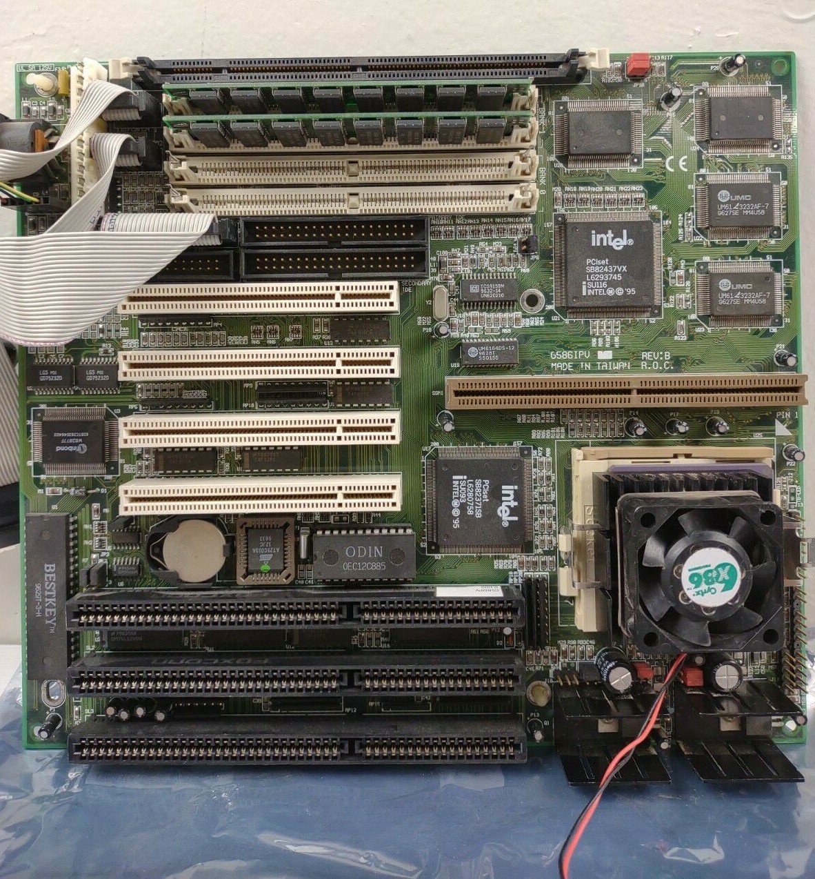 Vintage Diamond Flower G586IPV Socket 7 Motherboard w/ Cyrix 120 & RAM