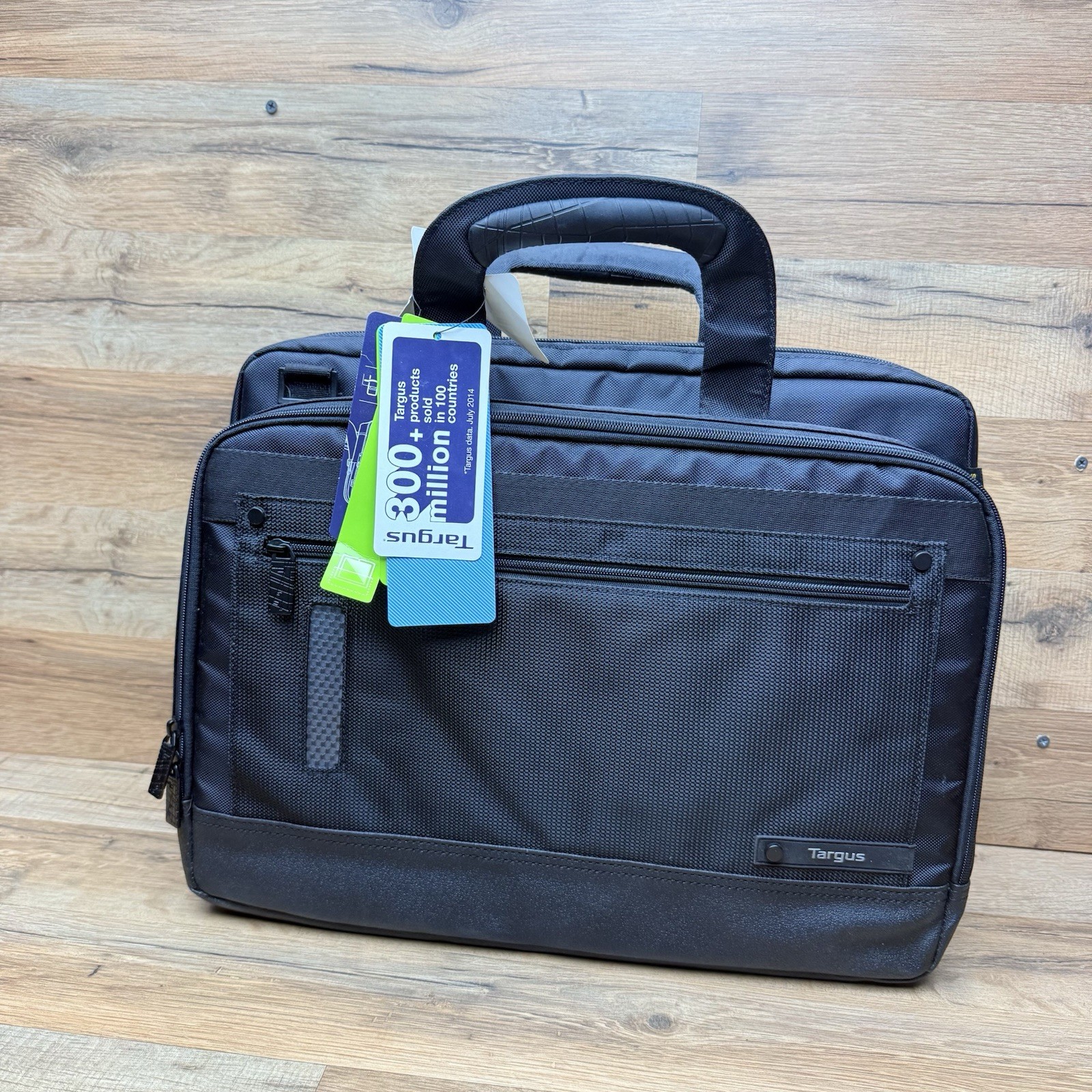 Targus Revolution Top-load Laptop Case 16" Laptop Bag w/ iPad Pocket Laptop Lock