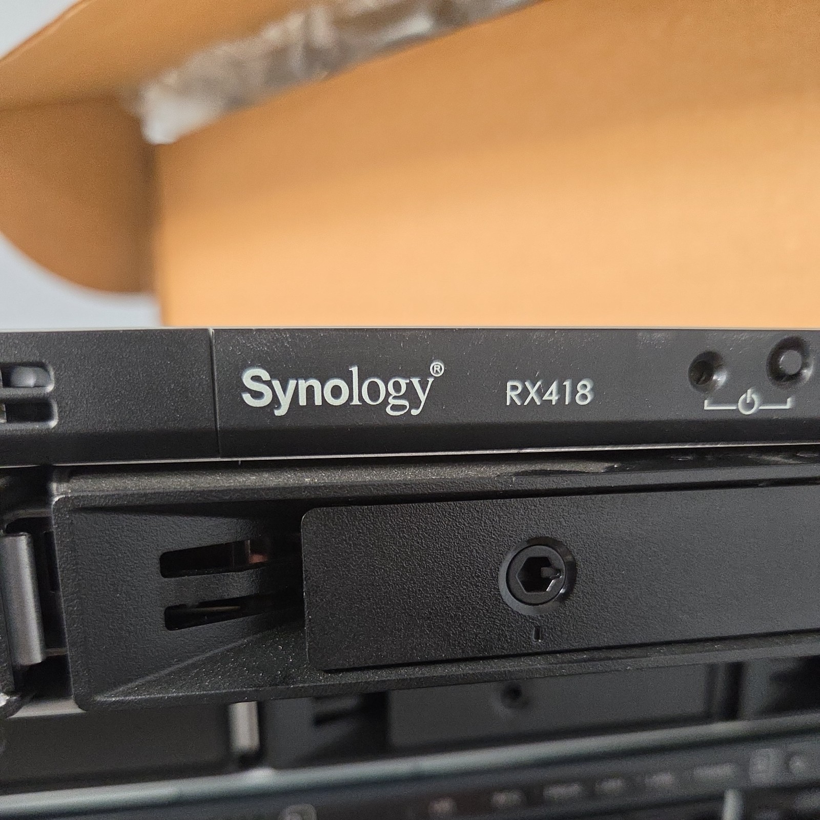 Synology RX418 4-Bay Expansion Unit – 1U Rackmount with 16tb hd