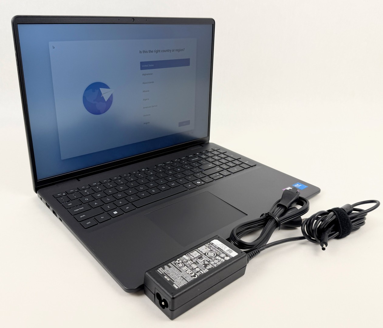 Dell 16 DC16250 16" FHD Touch Core 5 120U 8GB 1TB SSD W11H - Read