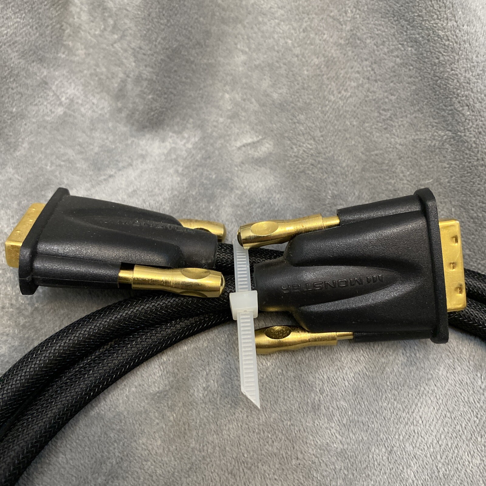 Genuine Monster Cable DVI400 - 1M - DVI-D Video Cable - Gold Plated Excellent