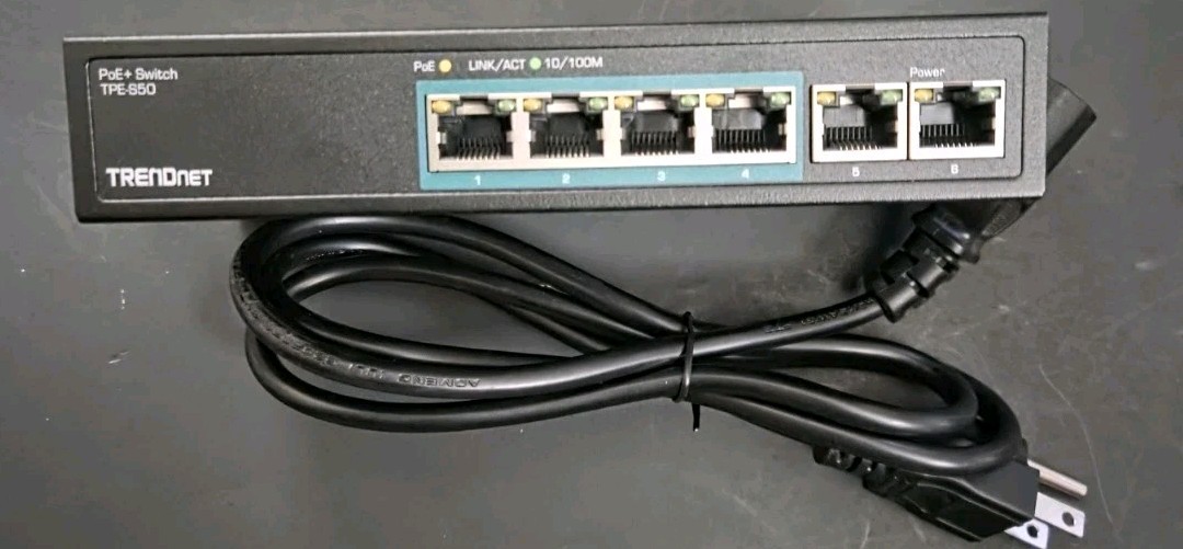 TRENDnet  6-Port Fast Ethernet PoE+ Switch (TPE-S50/A)